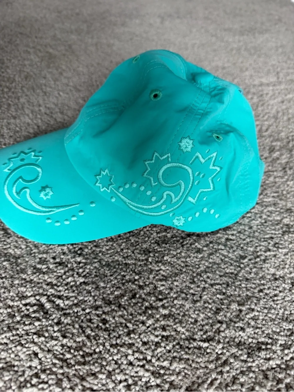 Crowned Athletics Arabian Nights Women's Baseball Cap